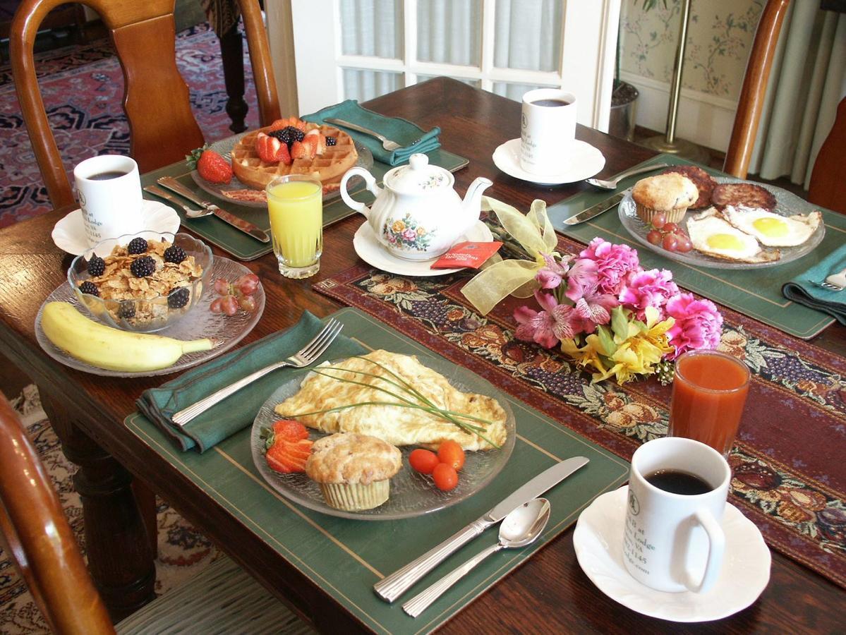 A B&B At Llewellyn Lodge เลกซิงตัน ภายนอก รูปภาพ